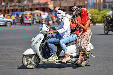 Weather: Hot summer day in Jaipur